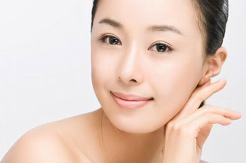 鼻子長(zhǎng)痘痘