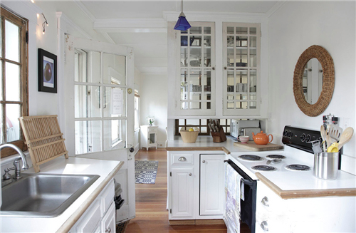 廚房木門該如何做清潔保養(yǎng)？