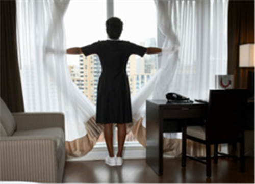 墻壁潮濕發(fā)霉怎么辦 如何預(yù)防墻壁發(fā)霉