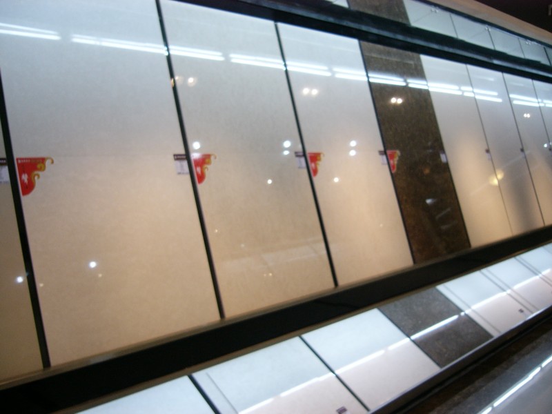 廚房裝修適合用玻化磚嗎?知道嗎?