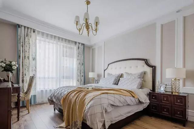 低調(diào)輕奢的140㎡簡美風格裝修設計 營造出返璞歸真的質(zhì)樸情調(diào)